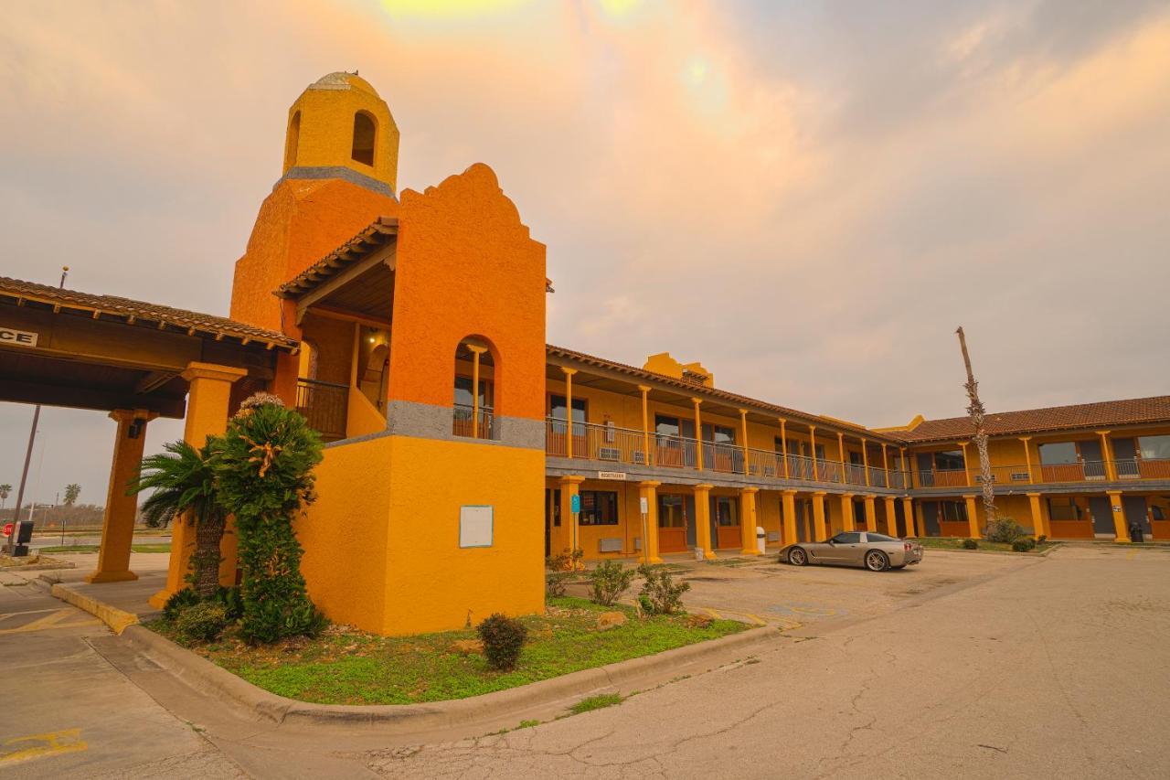 Oyo - Hwy 77 Hotel 2*