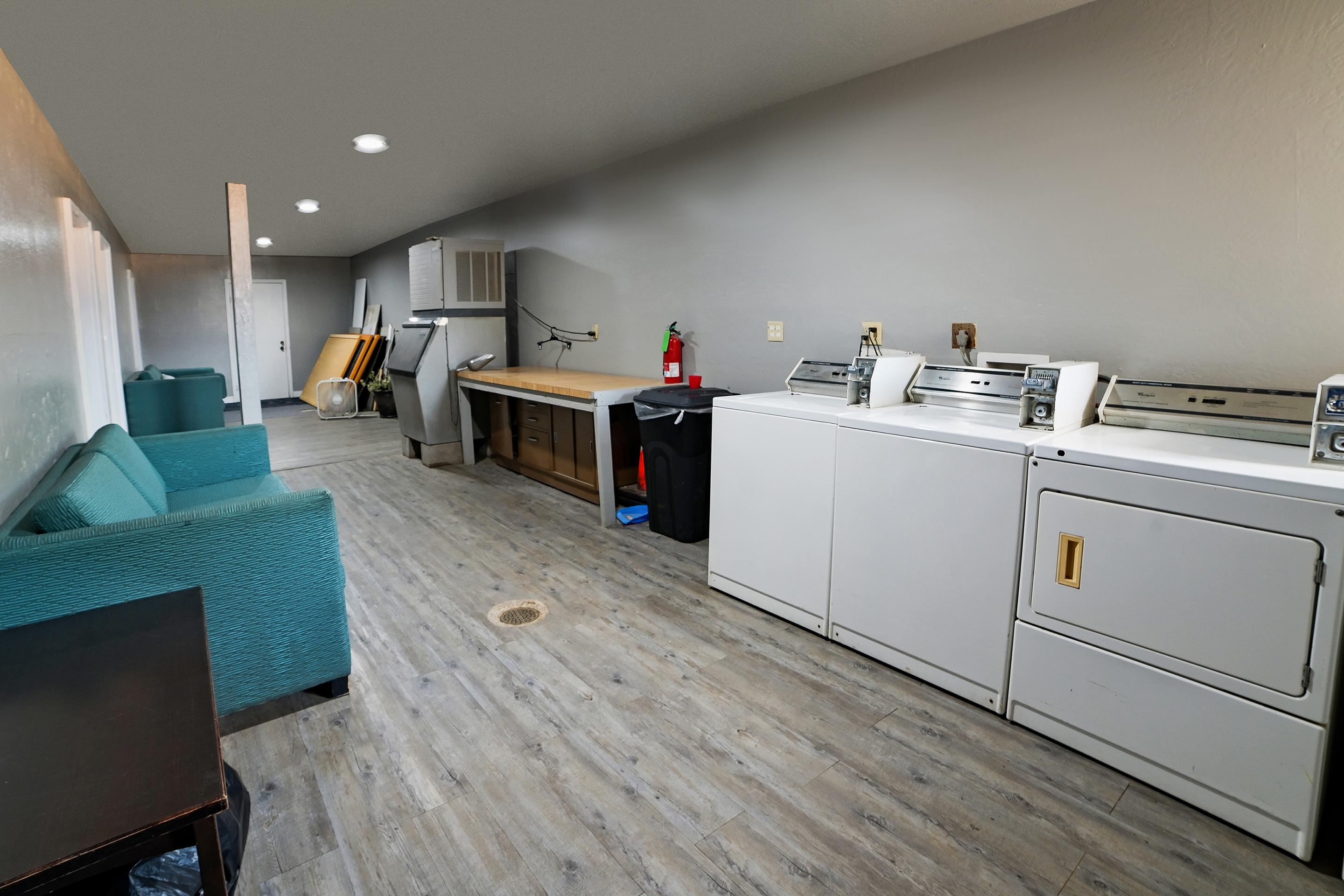 Oyo - Hwy 77 Hotel 2*