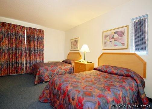 Oyo - Hwy 77 Hotel 2*