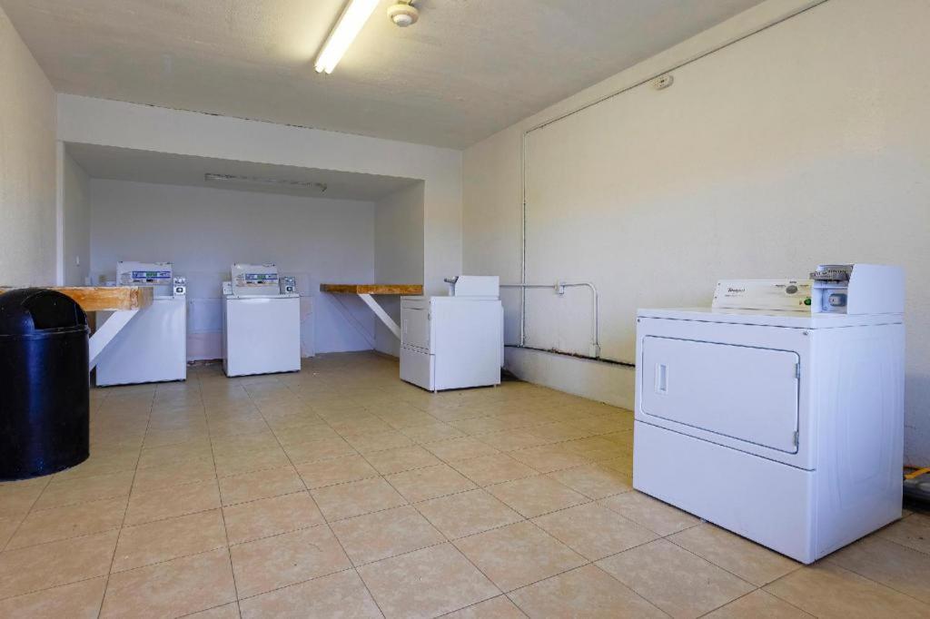 Oyo - Hwy 77 Hotel Kingsville