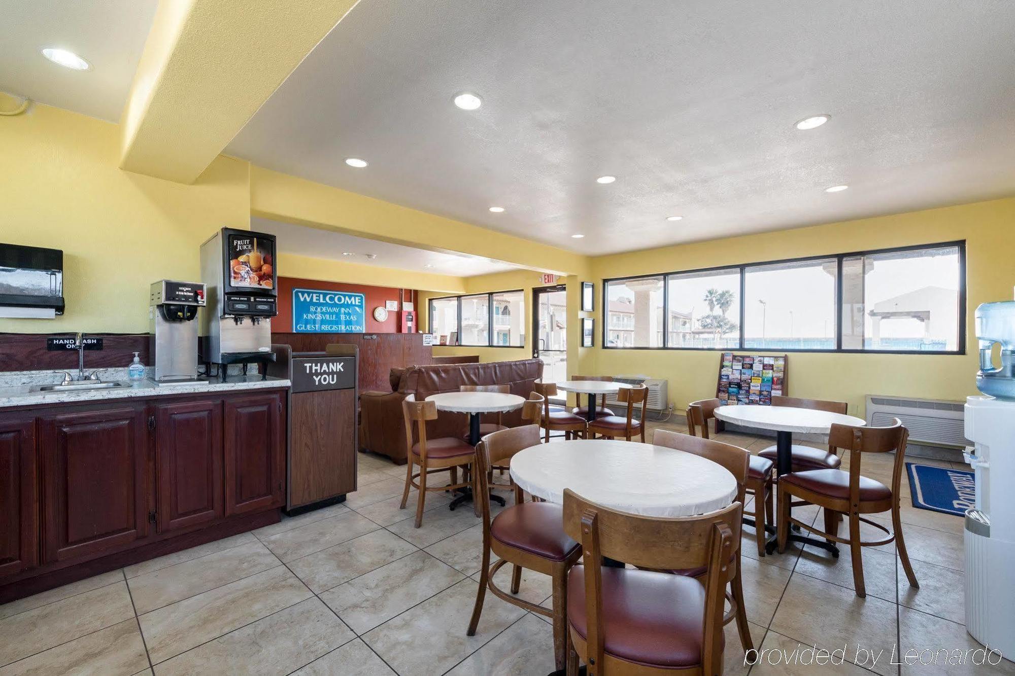 Oyo - Hwy 77 Hotel Kingsville